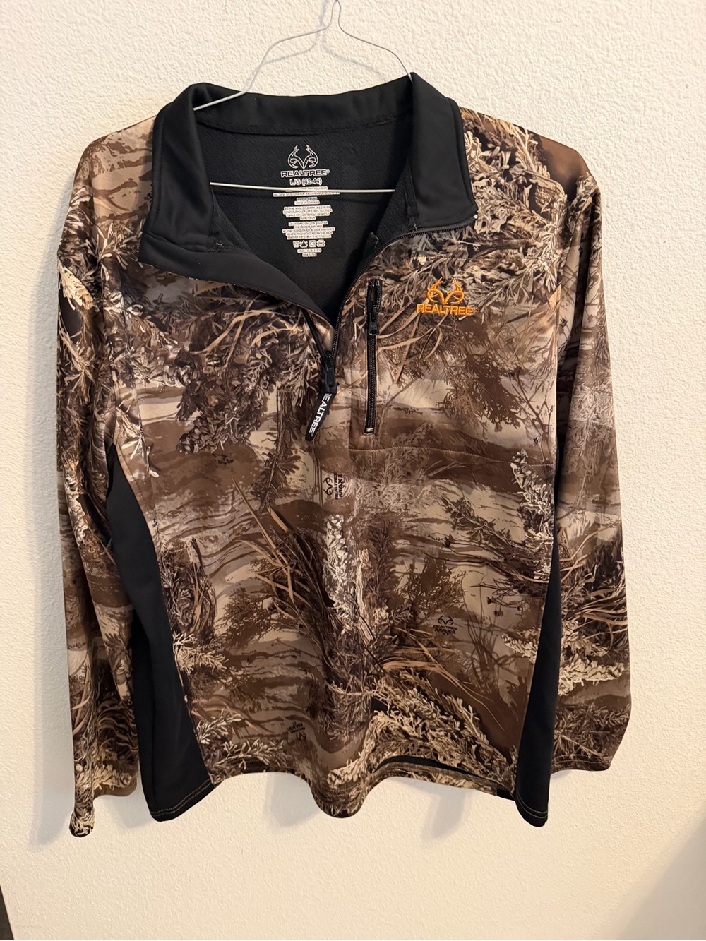 Realtree Brown Camo Quarter-Zip Pullover with Black Accents